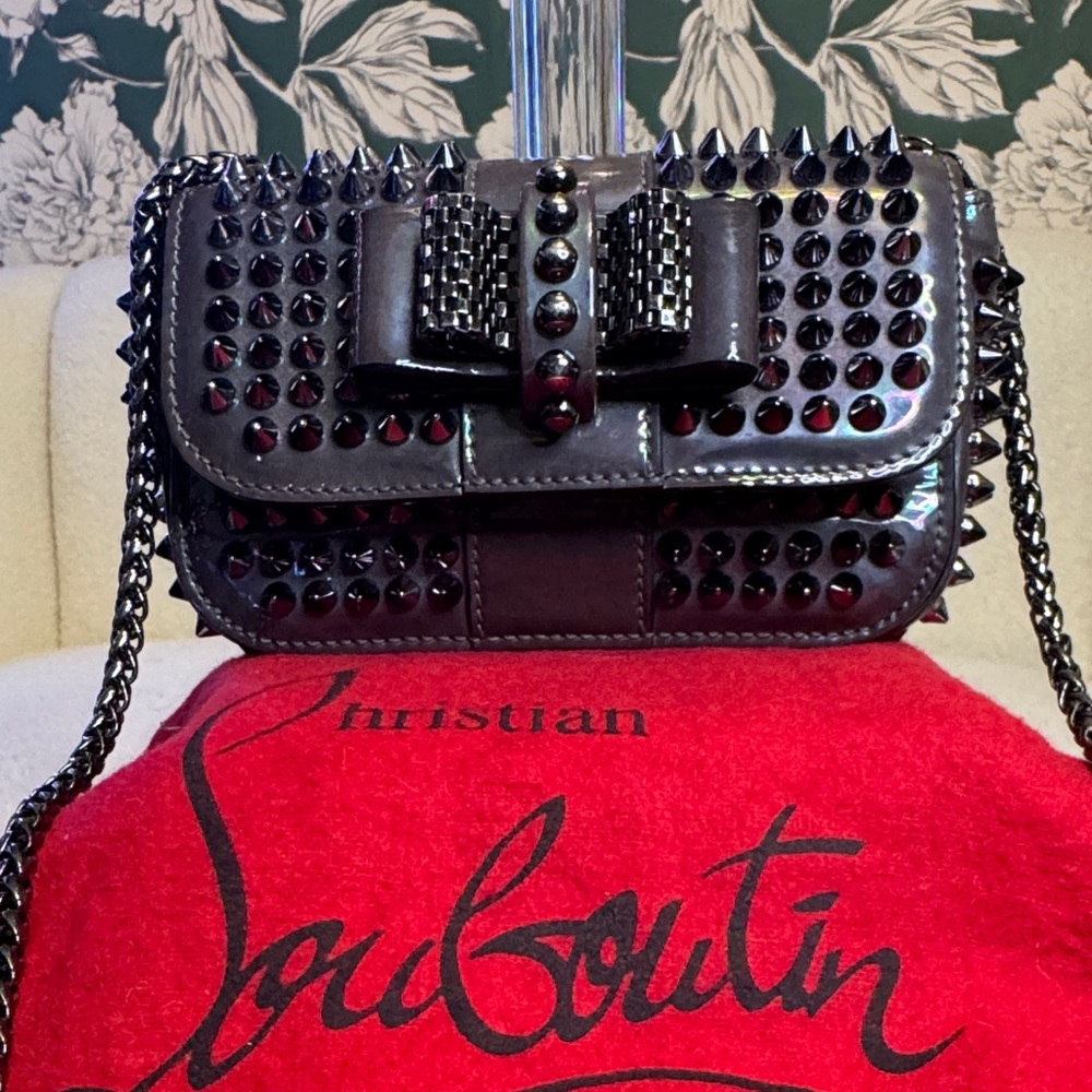 🤑Christian Louboutin Authentic Sweet Charity Black Iridescent Bag w/Dusty